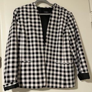 Liz Claiborne Women Plaid B/W Long Sleeve Blazer. Size 18